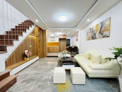 Nhà 2 tầng kiệt Tôn Đản có bãi ô tô đậu đỗ cách nhà 20m tại Quảng Nam