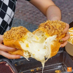 Bánh phô mai tan chảy chà bông siêu ngon tại Quảng Nam