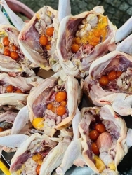 E đang sắp bị hủy 5 ga om. Trưng Con tô tẩm 1.6kg. E xả nhanh 99k 1 con. Lên đơn E sắp giao tại Quảng Nam