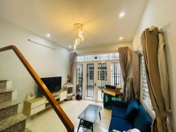 Bán nhà 2 tầng Kiên Cố, 2 mặt kiệt Mai Am, Quận Hải Châu Giá Rẻ tại Quảng Nam
