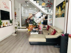 Cho thuê nhà 4 tầng Phạm Tu gần Phạm Văn Đồng, Sơn Trà tại Quảng Nam