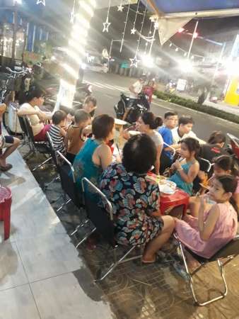 cần tuyển bạn nữ phục vụ quán trà sữa ăn vặt tại Quảng Nam