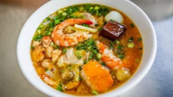 Bánh Canh Sâu Vò Bột Lọc Huế tại Quảng Nam