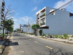 Cần bán đất đường Trung Lương 15 thuộc Đảo Vip tại Quảng Nam