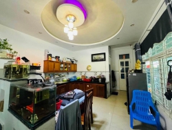 Giảm sâu 2 tỷ nhà mặt tiền Trưng Nữ Vương 100m2 2 tầng kinh doanh sầm uất đường 10,5m 9.9 tỷ tại Quảng Nam