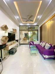 CẦN BÁN GẤP NHÀ 3 TẦNG MẶT TIỀN VŨ QUỲNH tại Quảng Nam