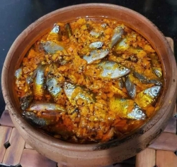 Sáng nay vô tươi nhớt cá cấn sông nhỏ ngon lắm mấy chị trời này kho mặn ăn hết cơm nha tại Quảng Nam