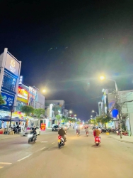 Nhà Mặt Tiền Trần Cao Vân Tp Tam Kỳ sát Ngã Tư Hùng Vương Mặt Tiền Kinh Doanh Hướng Đông Nam Mát Mẻ tại Quảng Nam
