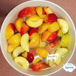 Loa loa loa Tranh thủ đầu vụ đào lòng vàng cứng giòn, nắng nóng ngâm đào mí chế nha tại Quảng Nam