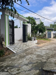 Bán đất tặng nhà 3 tầng tường 20cm sạch sẽ dân đông tiện ích 150m2 tại Quảng Nam