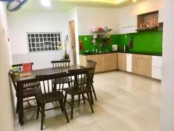 Sảnh hầm - Bán nhà 2 tầng Mặt tiền Đa Mặn 7 - Sát Bùi Tá Hán - Giá Chỉ 5,2 Tỷ Thương Lượng tại Quảng Nam