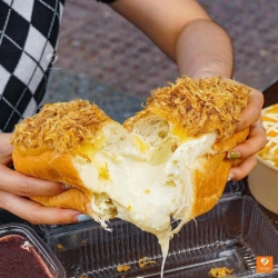Còn 4H bánh phô mai tan chảy chà bông siêu ngon ĐANG SHIP tại Quảng Nam