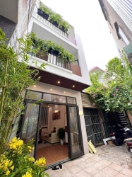Cần bán nhà 3 tầng 3 mê kiệt Phạm Nhữ Tăng- Thanh Khê tại Quảng Nam