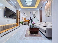 Nhà 3 tầng Gara ô tô Đậu đỗ Thỏa mái Kiệt 5m Tôn Đản tại Quảng Nam