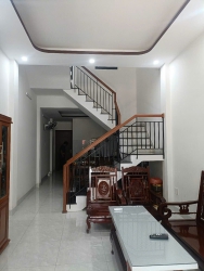 Cần bán gấp nhà 2 tầng 2 mê kiệt ô tô Bà Huyện Thanh Quan tại Quảng Nam