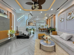 n nhà 4 tầng kiệt Hoàng Diệu, Hải Châu, Đà Nẵng tại Quảng Nam