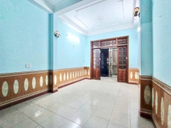 NHÀ 3 tầng sạch đẹp, kiệt 2m5, Đà Nẵng tại Quảng Nam