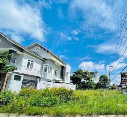 Bán gấp 245m2 đường 7m ngay khu phố chợ giá 550tr tại Quảng Nam