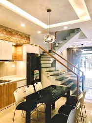 Bán nhà 3,5 tầng trung tâm Hải Châu - gần Lotte - gần sông mát mẻ - giá hơn 6 tỷ thương lượng tại Quảng Nam