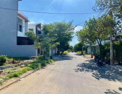 Bán nhà 3 tầng mặt tiền Hoàng Minh Giám- Hòa Xuân tại Quảng Nam