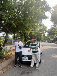 Khách em tài chính 300-400K cần tìm xe 5-7 chỗ tại Quảng Nam