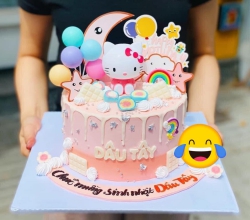 Bánh kem mini hộp trong suốt đang full tủ nhà Xuân Thịnh tại Quảng Nam