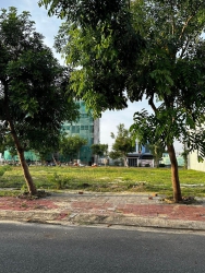 Bán gấp 150m2 gần Đại học FPT và Bệnh viện Phan Châu Trinh Đường 7.5m view công viên tại Quảng Nam