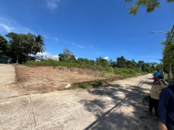 n Lô Đất Thôn Phú thượng - Hoà Sơn - Hòa Vang- Dt 126m đường bê tông 4m.- hướng đông nam Vị tại Quảng Nam