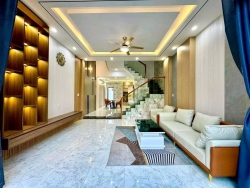 Bán căn nhà 3 tầng Hòa Xuân - Nam Cẩm Lệ tại Quảng Nam