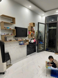 Nha 3 Tang 2 Phong Ngu 2 WWC Huong Dong Nam tại Quảng Nam