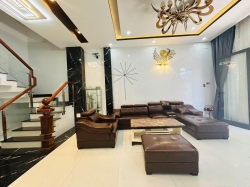 Nhà 3 tầng trung tâm thành phố Thanh Khê Đà Nẵng đối diện chợ tại Quảng Nam