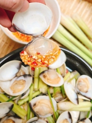 Ghế Lên Được Ít Nghêu Biển To, Em Bán Nhanh Cho Mọi Người Ăn tại Quảng Nam