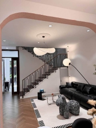 Nhà 4 Tầng 4 mê MT Hải Châu - sát Sông và cực kì văn minh cán bộ, Gần Lê Thanh Nghị tại Quảng Nam