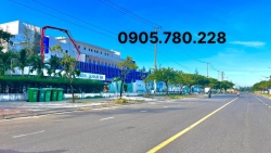 n lô đất bên cổng Trường Đại Học Phan Châu Trinh tại Quảng Nam
