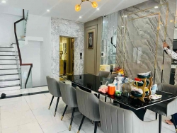 Siêu phẩm nhà 5 tầng mặt tiền kinh doanh Đống Đa tại Quảng Nam