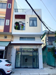 n Nhà 2,5 Tầng MT Kẹp Kiệt 2,5m Nguyễn Phước Nguyên tại Quảng Nam