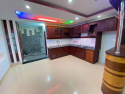 Cho thuê nhà nguyên căn 4 tầng mặt tiền đường gần Lê Duẩn tại Quảng Nam