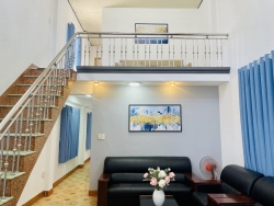 Nhà Gác Lửng Trần Cao Vân - Diện Tích Lớn - Gần Biển tại Quảng Nam
