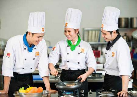 Cần tuyển gấp  Bếp chính và Bếp Phụ tại Quảng Nam