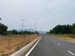 Cần bán 1000m đất ở mặt tiền đường xe công tại Quảng Nam