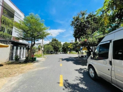 Bán Lô đường Kha Vạn Cân gần sông Nguyễn Hồng Ánh - Diện tích 100m2 hướng Tây tại Quảng Nam