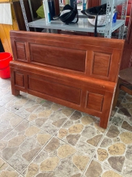 Cần bán giường đào xoan kích thước từ 1.2m đến 1.8m tại Quảng Nam
