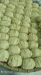 Mỳ hoành thánh và vỏ bánh tươi tại Quảng Nam