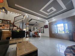 Nhà Căn Góc 2 Tầng Hồi Kiểng tại Quảng Nam