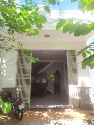 Nhà còn mới ngay Nam Cầu Cẩm Lệ, gần Phạm Hùng tại Quảng Nam