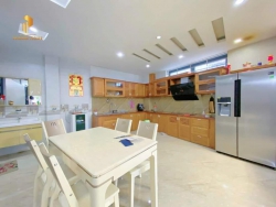 Biệt thự sân vườn, gara ô tô tại Quảng Nam