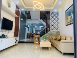 Bán Nhà 3 Tầng 3 Mê Lệch tại Quảng Nam