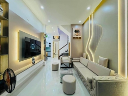 Bán Nhà 3 Tầng 3 Mê hiện đại kiên cố khu kiệt Hoàng Diệu, Hải Châu, Đà Nẵng tại Quảng Nam