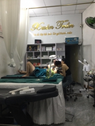 Sáng Nay Rảnh Rồi Khách Ơi Ghé Em Gội Đầu Chăm Da đi tại Quảng Nam