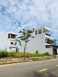 Bán Gấp Lô 122.5m2 cạnh Đại học FPT Đà Nẵng tại Quảng Nam